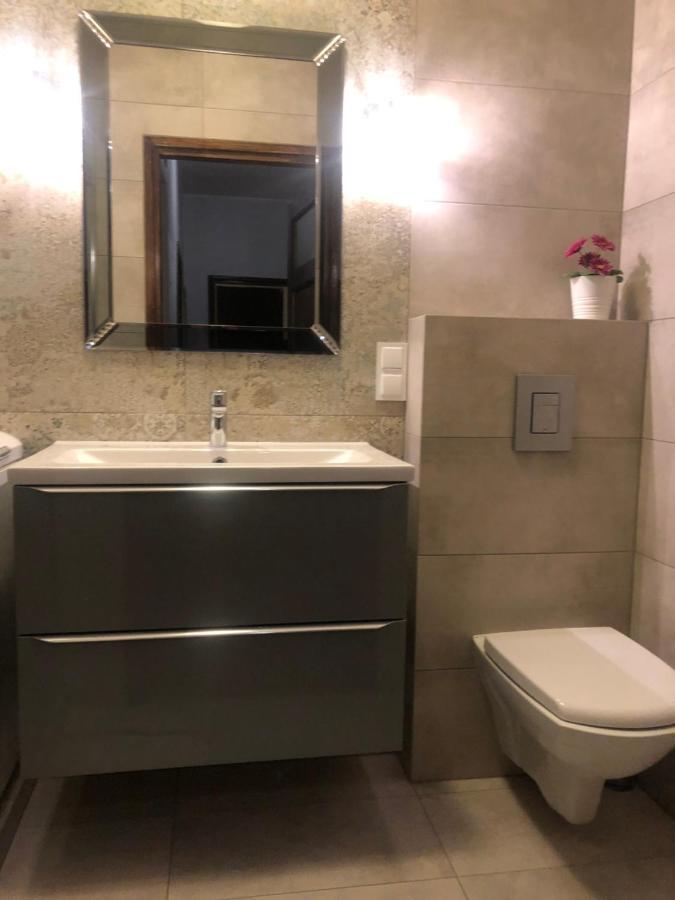 Apartament Kameralny Przy Ulicy Dlugiej Gdansk Exterior photo